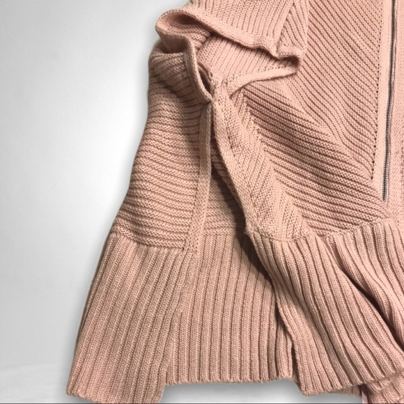 Please see new listing - Picture 7 of 11